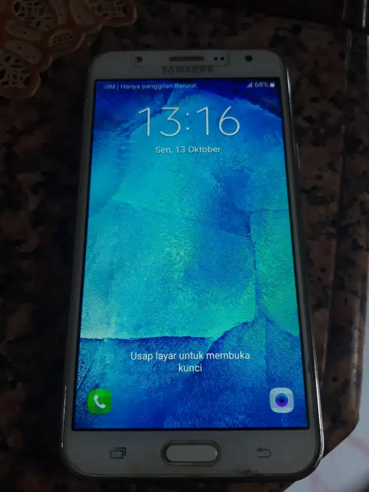 SAMSUNG GALAXY J7