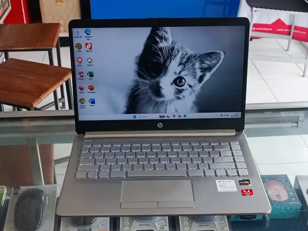 HP 14s-DK Ryzen 5 Ram 8gb Nvme 256gb super ngebut