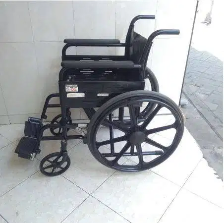 Kursi Roda Bekas Kondisi Bagus,Siap Pakai, Bisa dilipat & Mudah dibawa