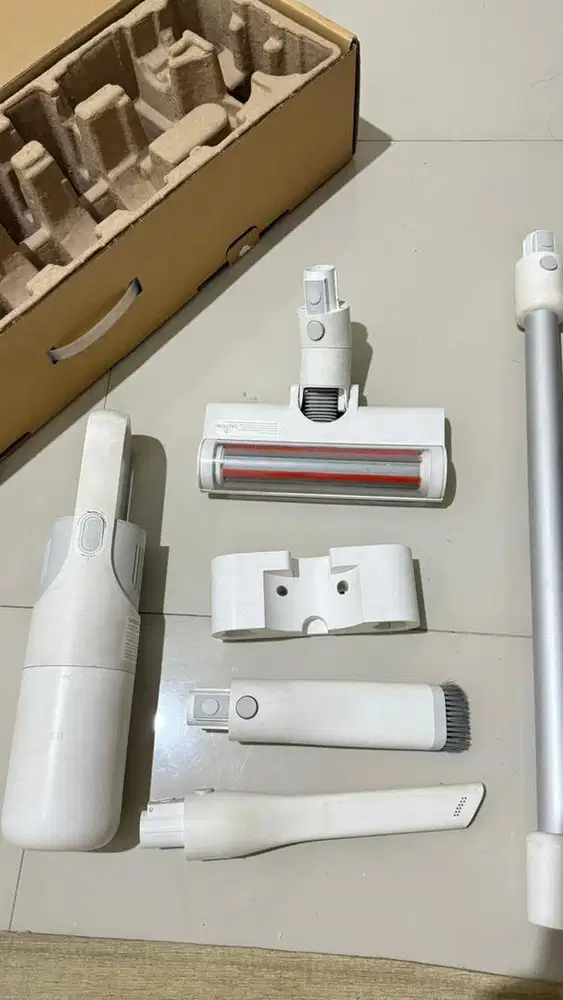Xiaomi (Mi Vacuum Cleaner Light)