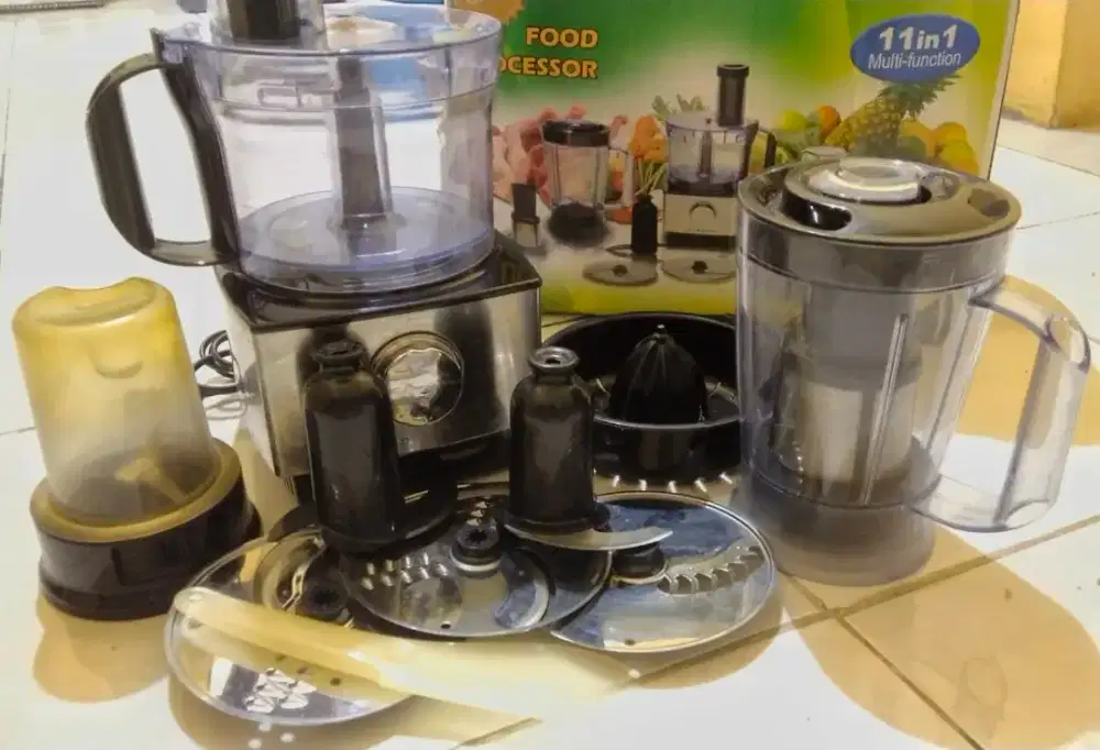 Vienta Food Processor and juicer