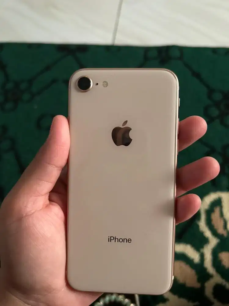 iPhone 8 64GB Pink