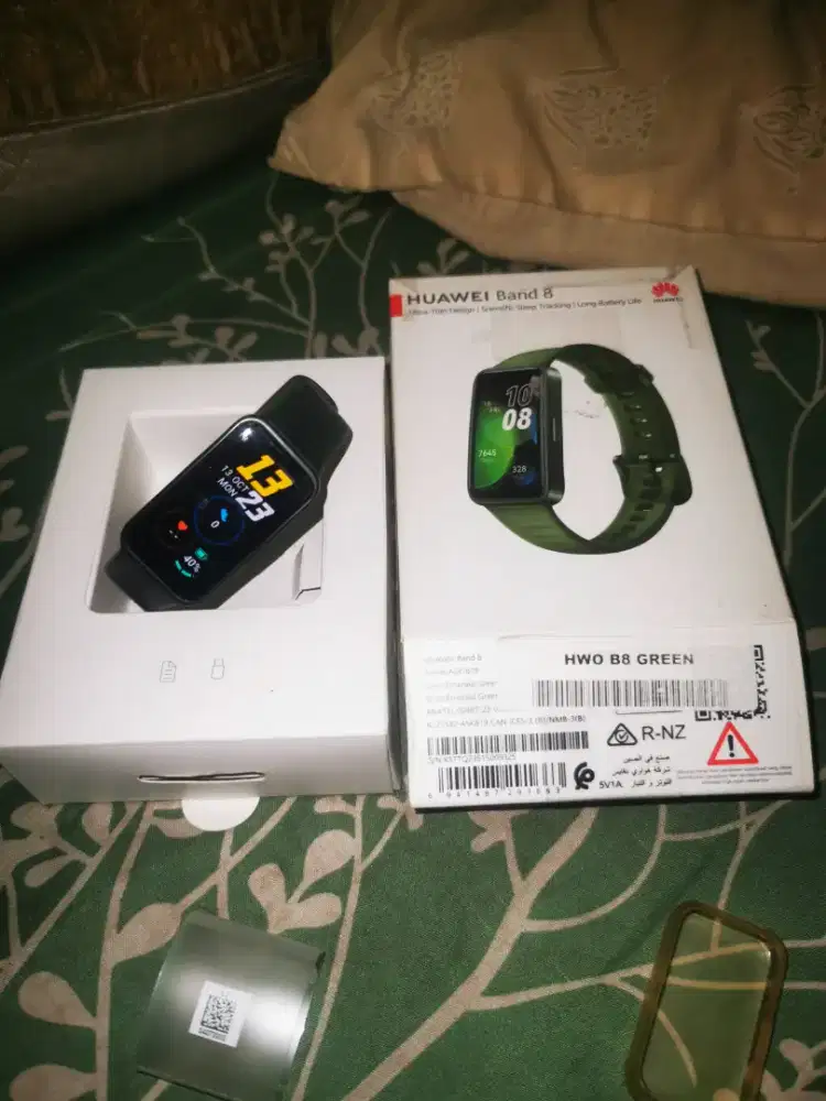 Smartwatch/Jam tangan Huawei Band 8