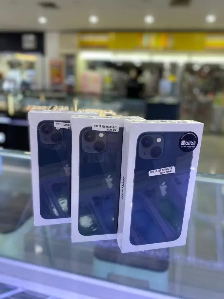 Iphone 13 Midnight 128GB bisa 0%