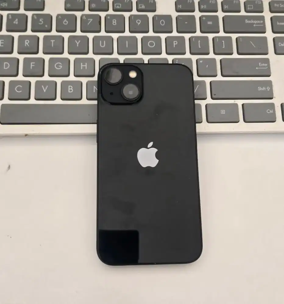 DIJUAL IPhone 13