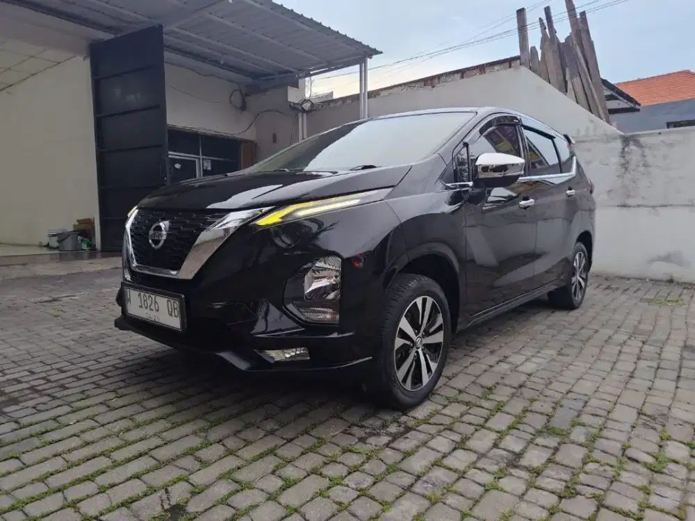 Livina VE Matic 2019 Hitam #nissan #mobilbekassurabaya #jualbelimobil