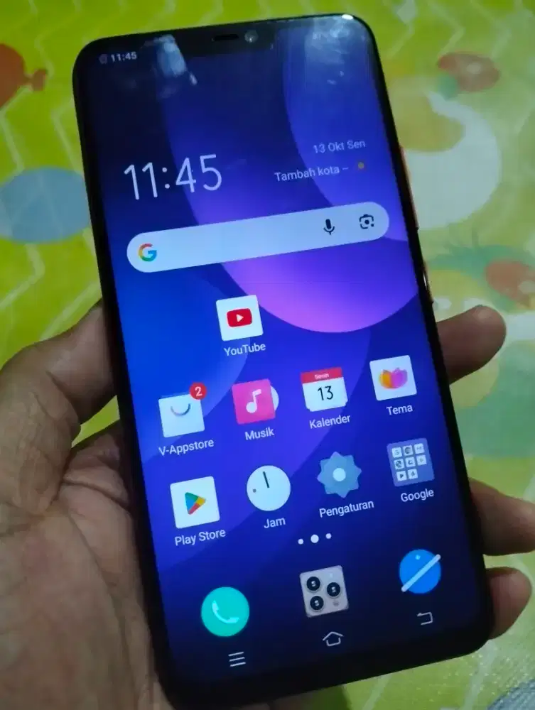 Vivo v9,ram 4/64gb