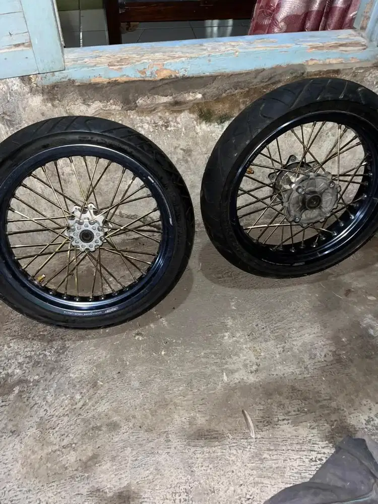 velg scarlet crf