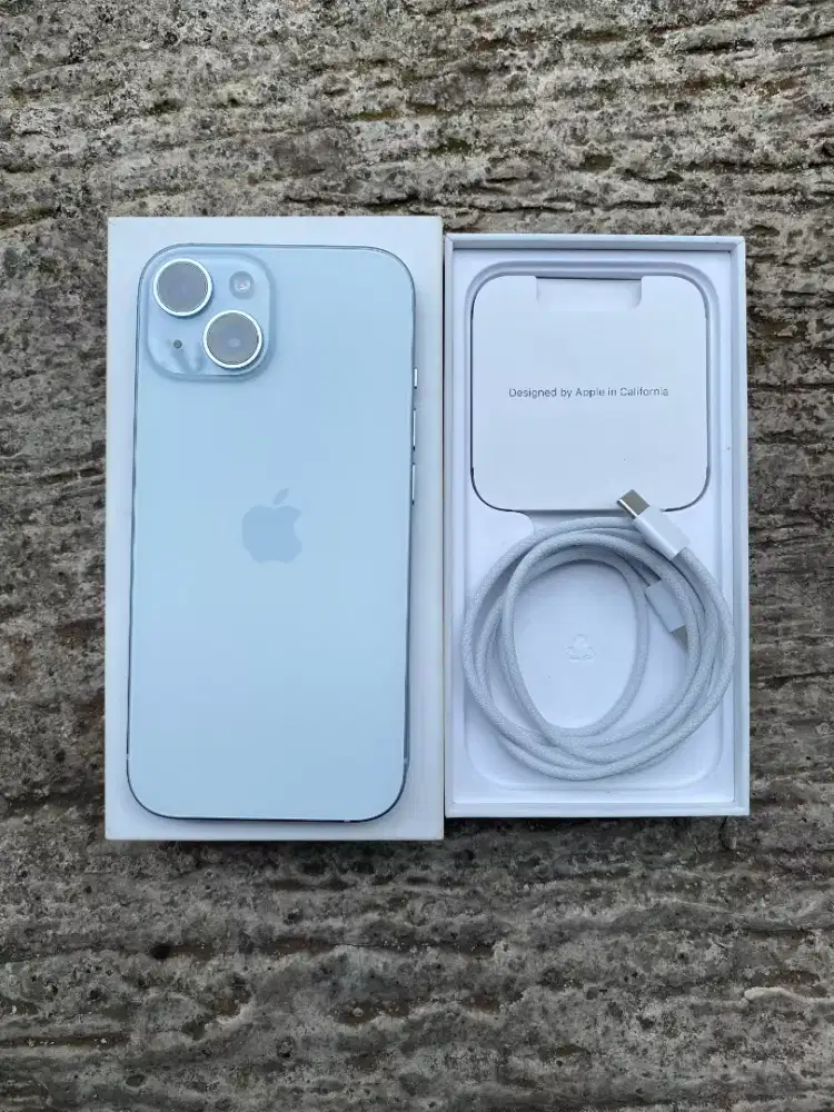 iPhone 15 256gb ibox