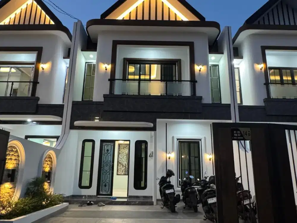 rumah mewah siap huni 4 kamar tidur akses dekat jalan raya