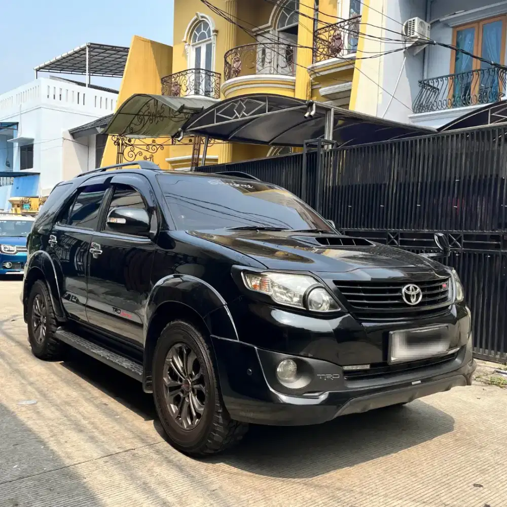 Toyota Fortuner VNT TRD 2014 AT