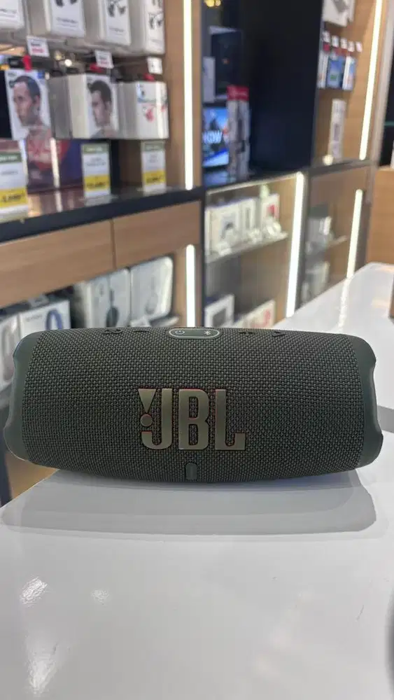 JBL Charge 5 Speaker