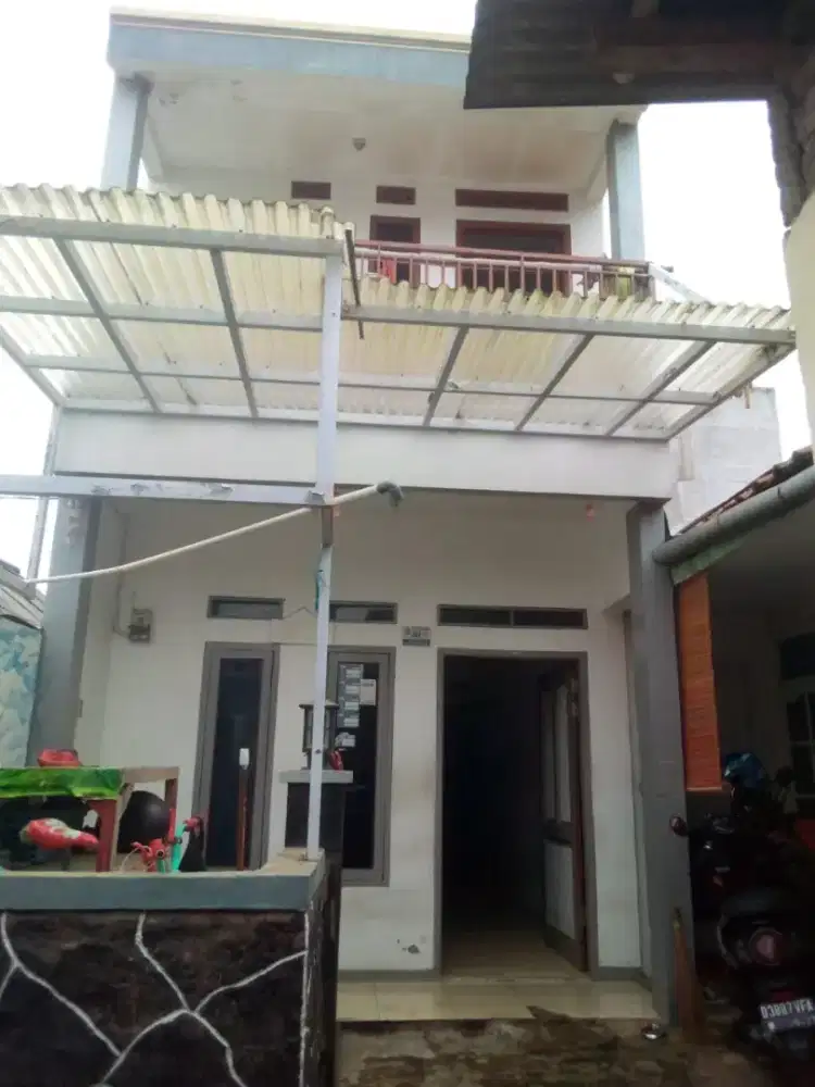 Dijual Rumah dekat KCIC