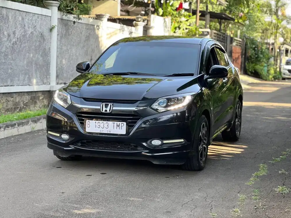 FLASH SALE! HONDA HRV PRESTIGE 1.8 MATIC 2016 SIAP PAKAI