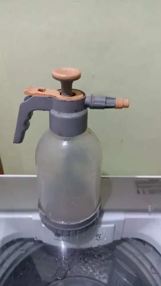 Pressure Sprayer 2 Liter Alat Semprotan Air Tanaman Hama