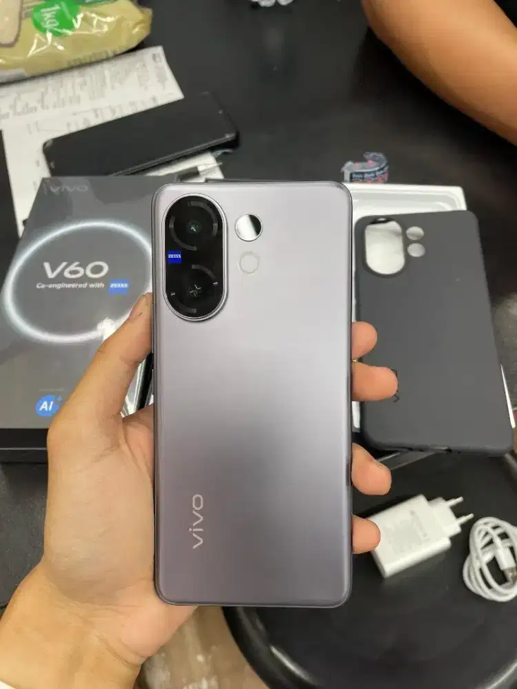 Vivo v60 5G 8/256 1 bulan pake