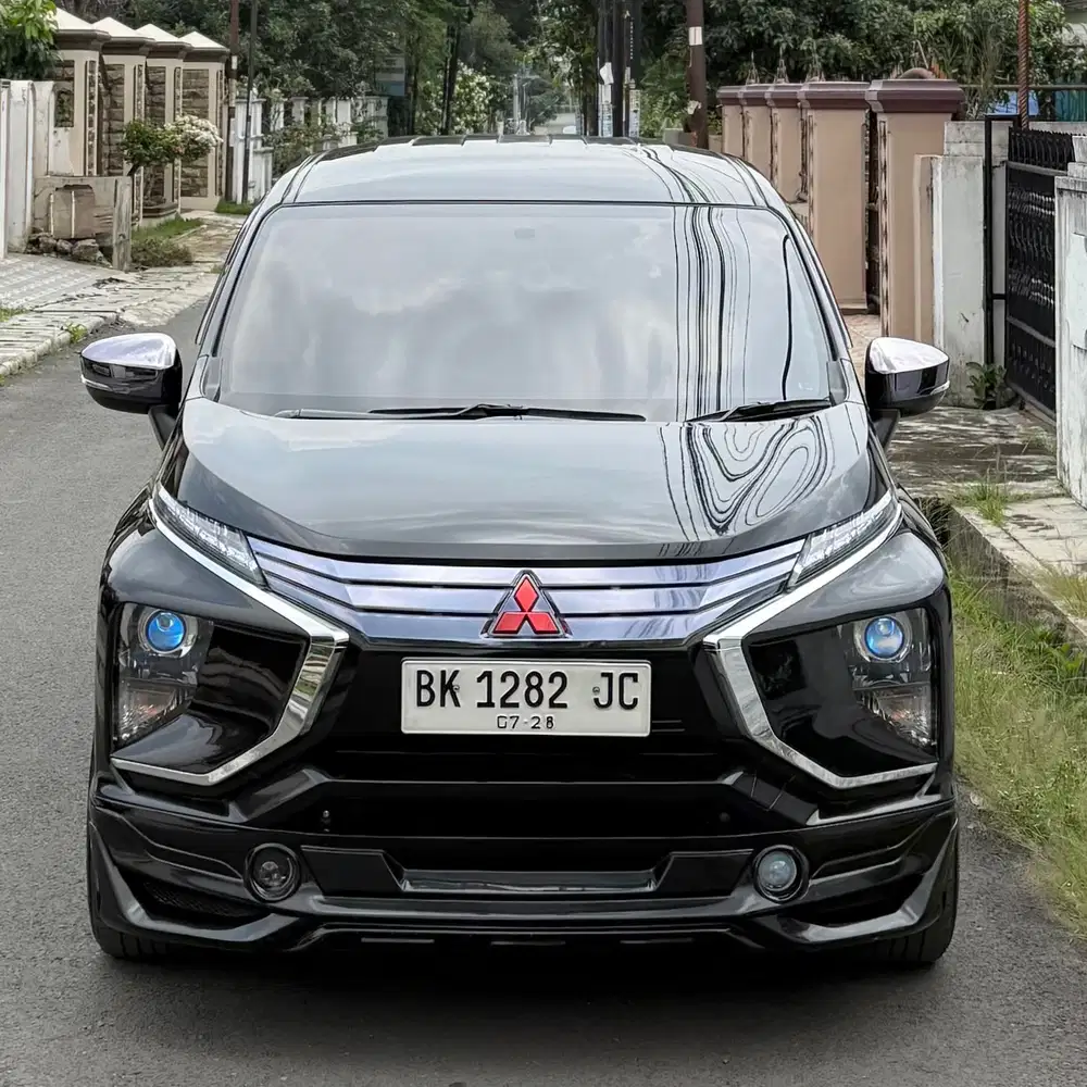 Mitsubishi Xpander Ultimate 1.5 Matic 2018 Hitam