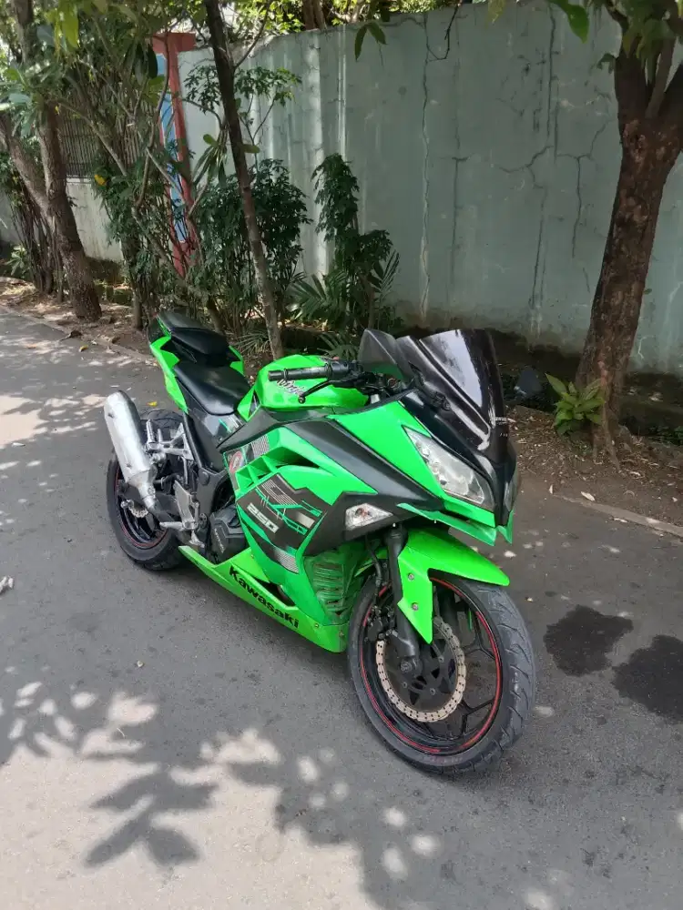 Kawasaki Ninja 250 fi old 2013 SE
