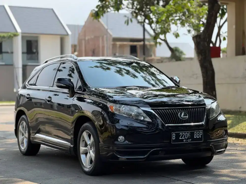 Kondisi Prima Lexus RX 270 A/T 2011/2012 HK Version harrier