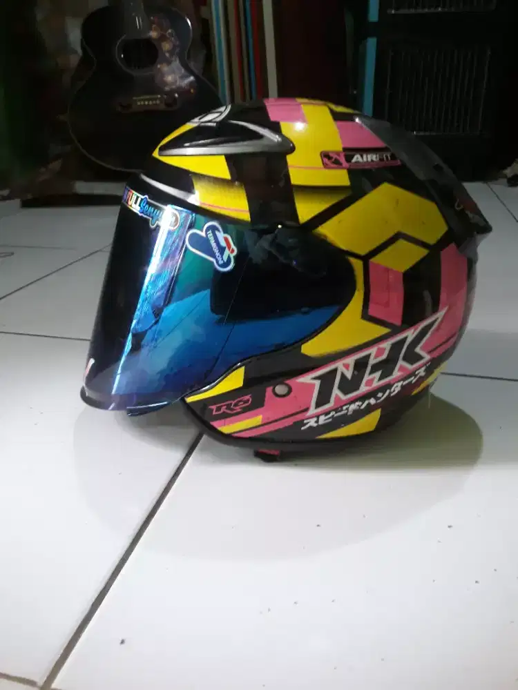 NHK R6 motif visor pelangi
