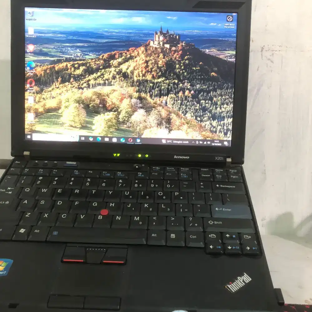 Lenovo ThinkPad X201 i5 CPU Ram 8GB Bagus