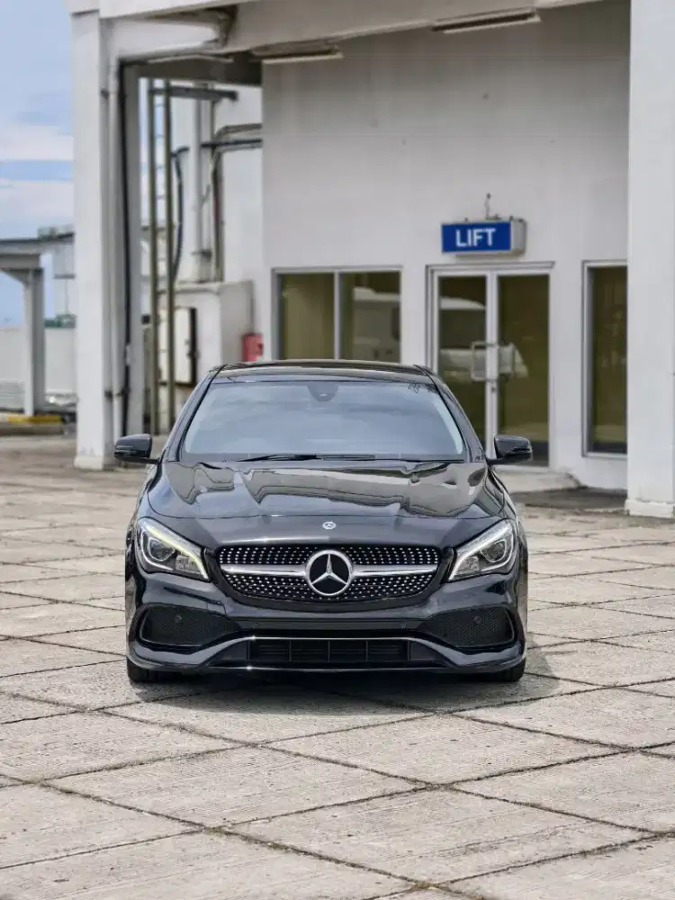 KM 33 RIBU! MERCEDES BENZ CLA200 1.6 AMG SPORT 2018 / 2019