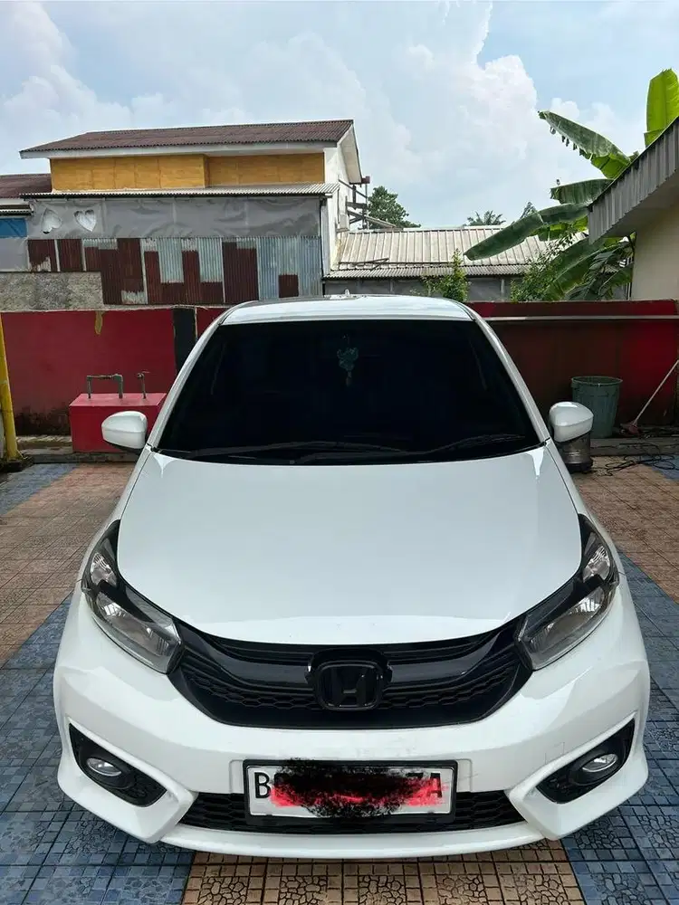 Honda brio type E