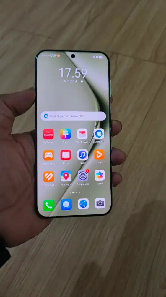 Huawei Pura 70 Ultra 16/1TB resmi indo, unit only garansi on bisa tt