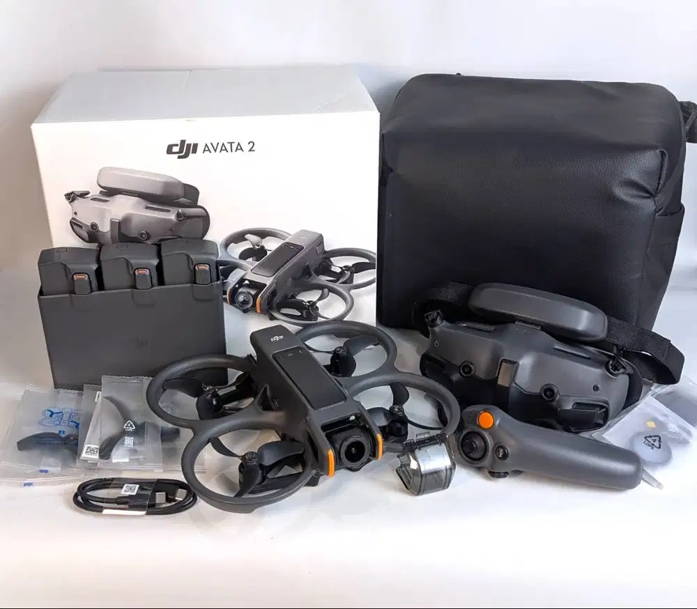DJI Avata 2 Fly More Combo 3 Battery with Goggles 3 & Motion 3 Second