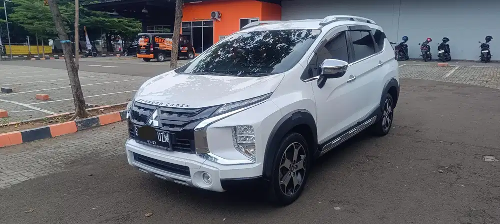 Mitsubishi Xpander Cross premium 2022 nik 2021