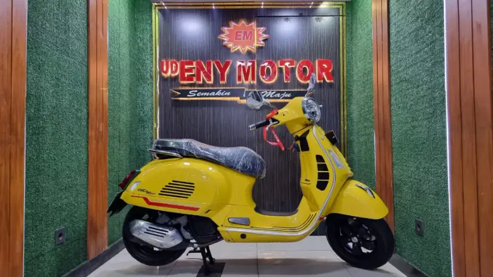 ENY MOTOR - LIKE NEW! VESPA GTS SUPER 150 IGET ABS 2022