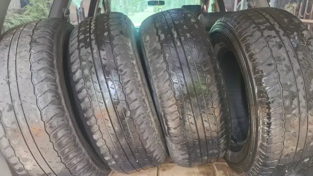 Ban fortuner A/T dunlop r17