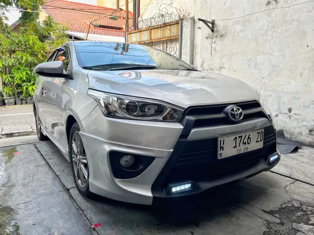Toyota Yaris S 1.5 MANUAL th 2015