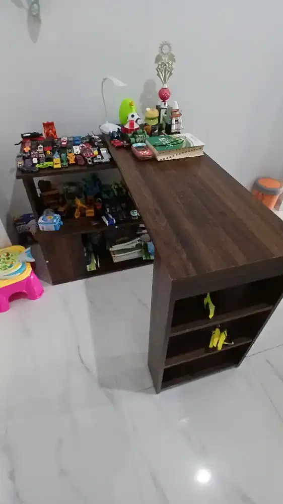 Dijual meja / rak kayu bisa lurus bisa leter L