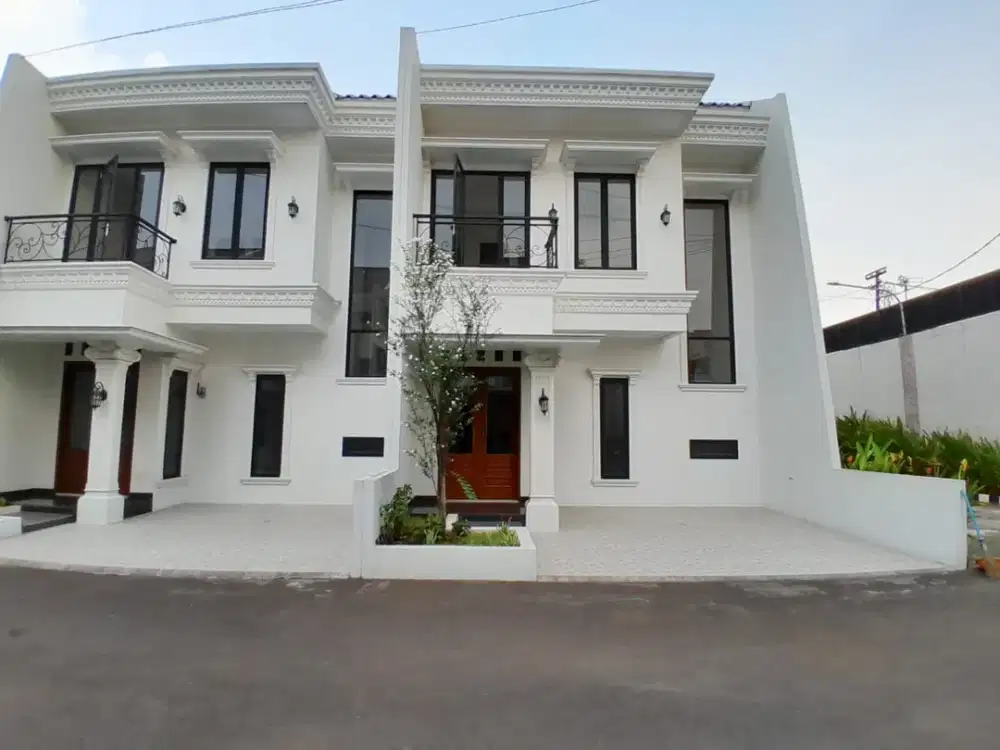 rumah modern siap huni 4 kamar tidur, akses dekat jalan raya