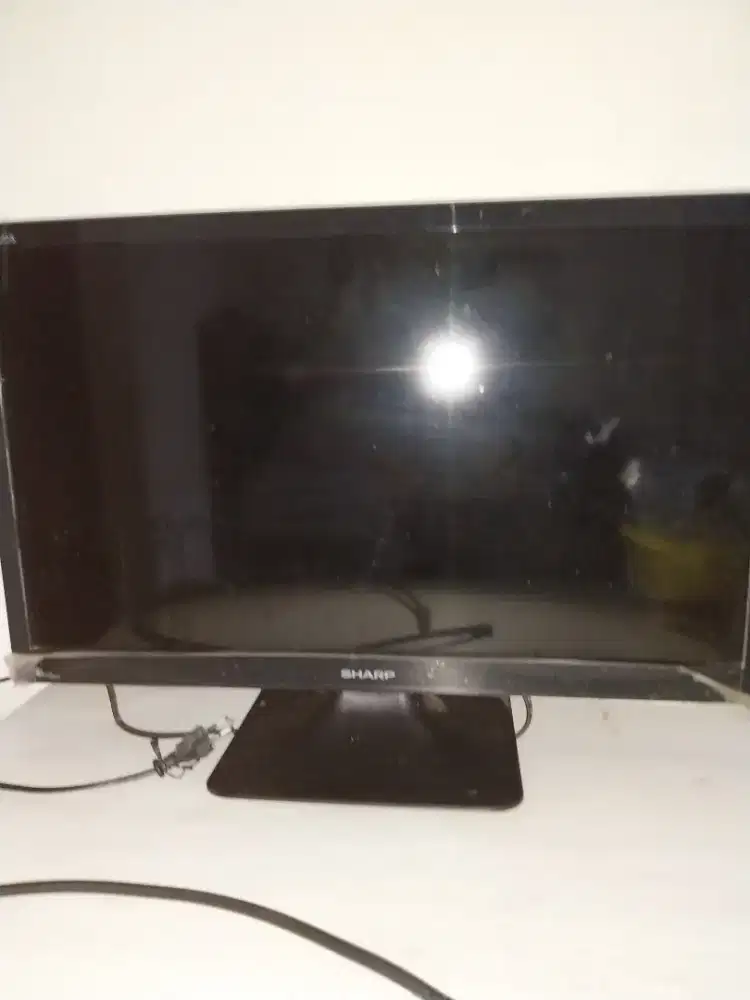 Tv televisi sharp Aquos led