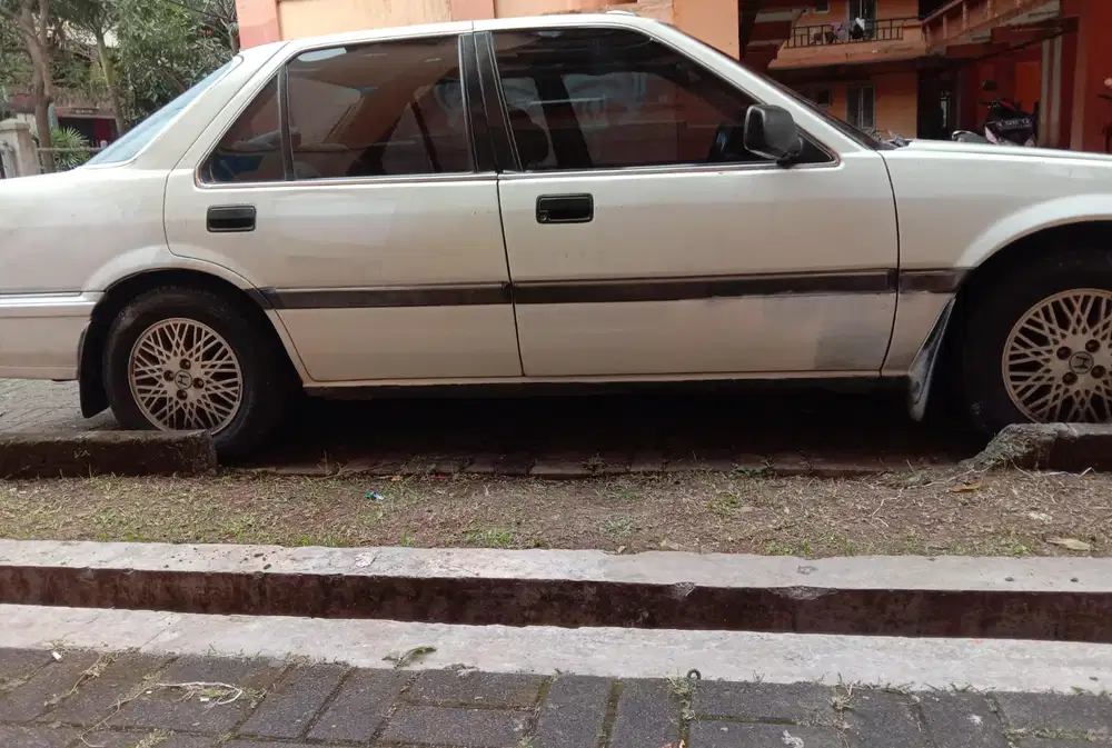 Honda Accord 1989 Bensin