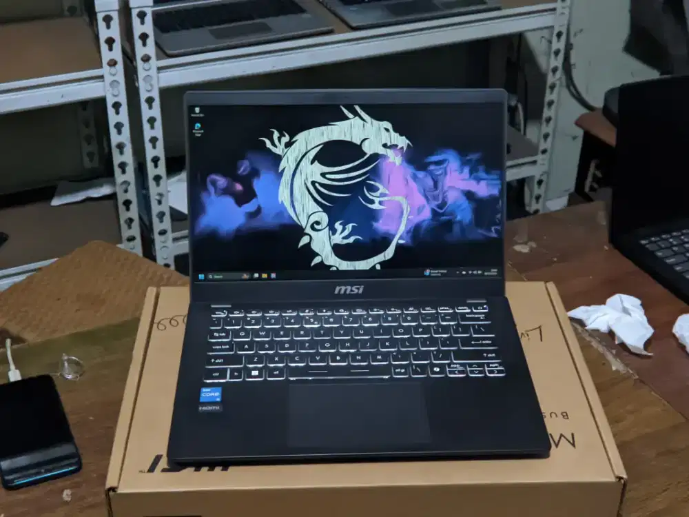 Laptop MSI Modern 14 i3 Gen 12 Ram 8 GB SSD 256 GB Like new