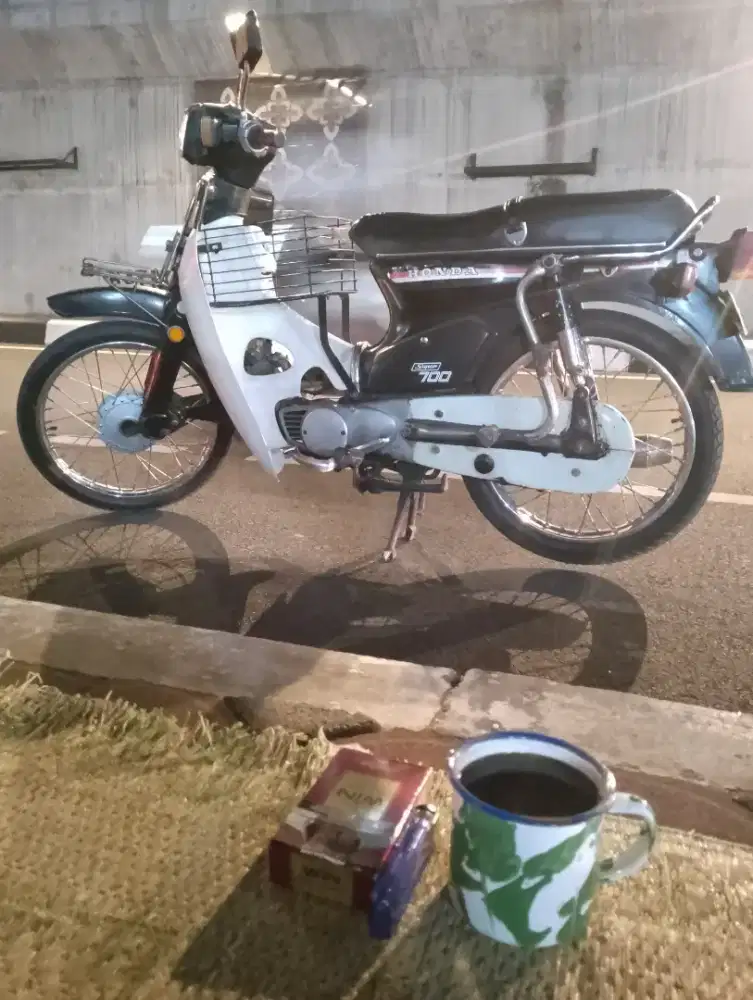 Honda 700 clasic