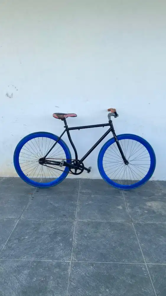 Sepeda Fixie tinggal gowes Rem torpedo