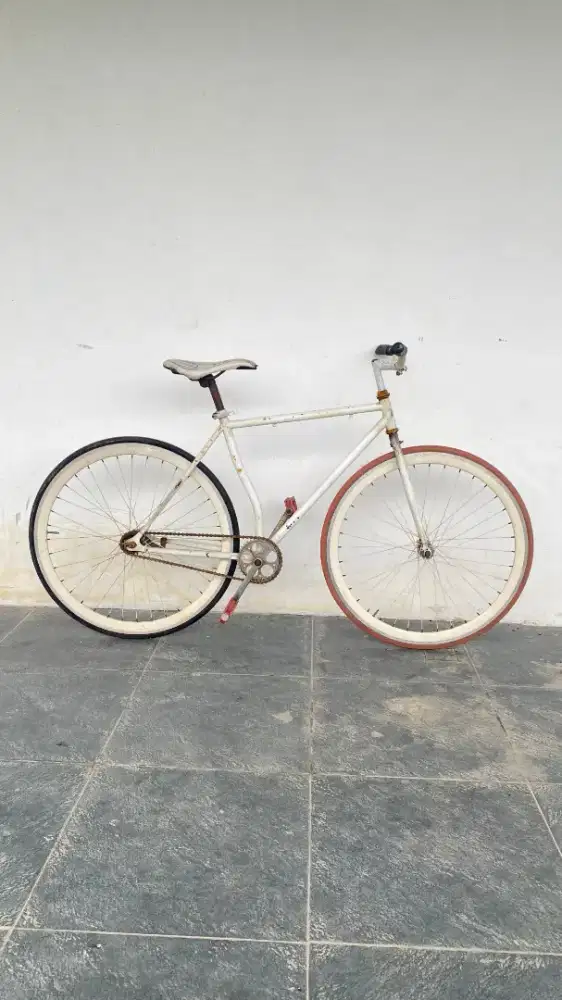 Sepeda fixie tinggal gowes