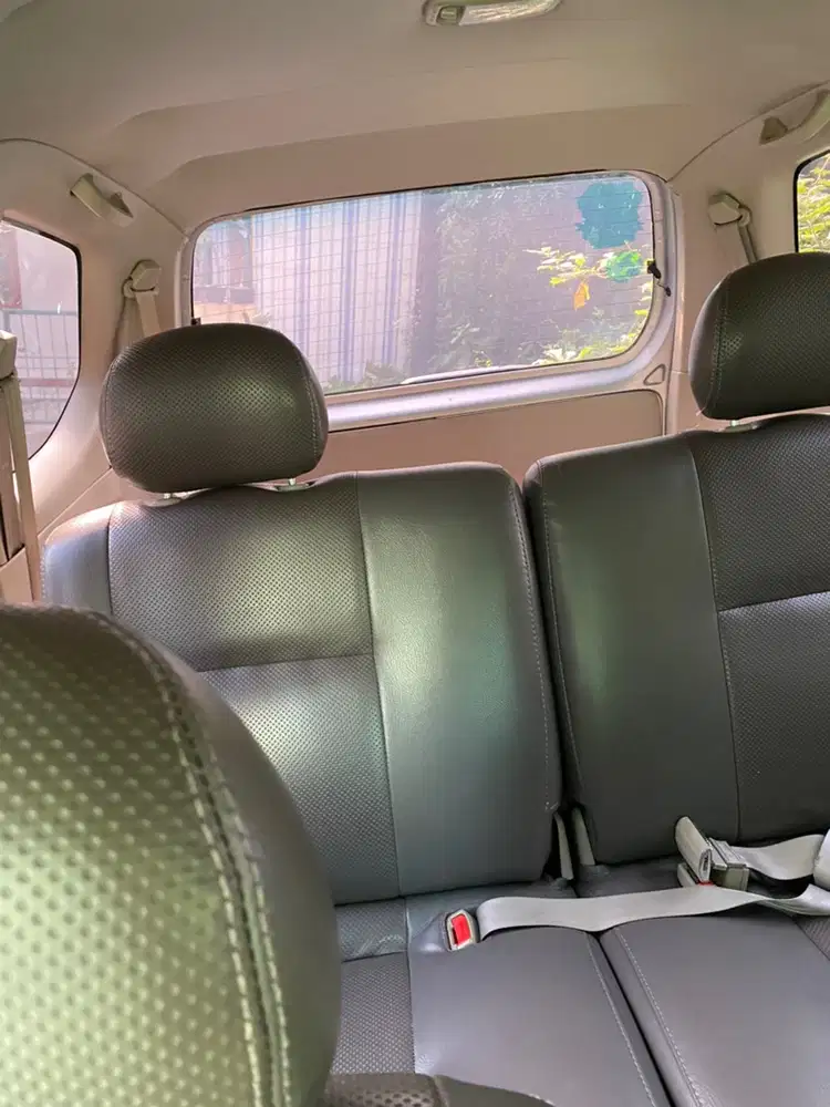 Toyota Avanza 2010 Bensin