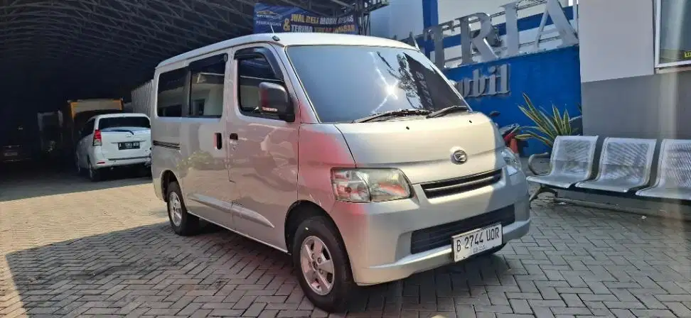 Daihatsu Granmax 1.3 D Face to Face MB (AC+VR)
2020
terawat
km 79.400