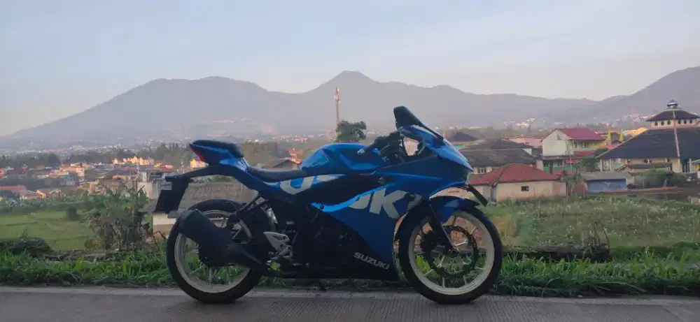 SUZUKI GSX150R KEYLESS