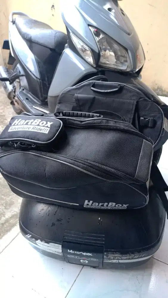 Side bag motor + pelindung hujan