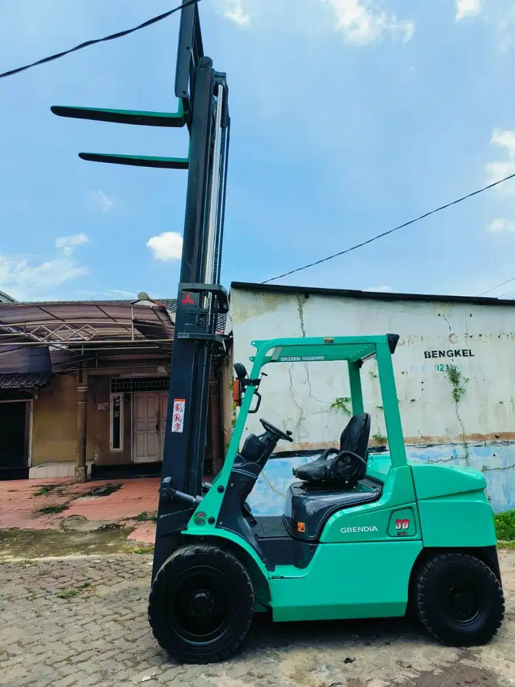 Forklift Mitsubishi 3 Ton,Matic,Tiang 4 Meter,Mesin S4S,Tahun 2021
