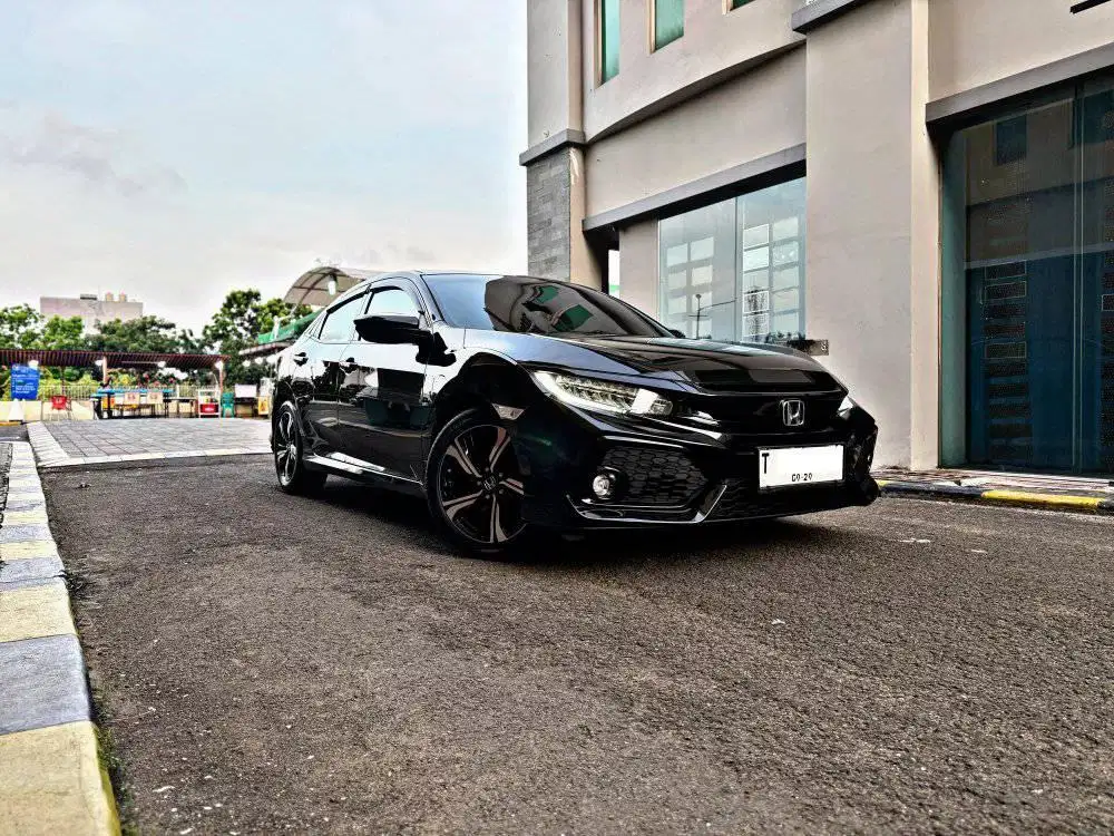 Honda Civic E Hatchback AT 2019
