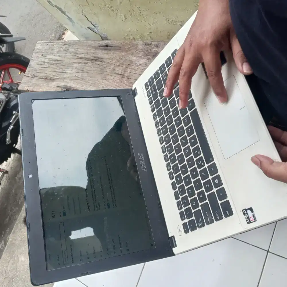 Laptop Asus computer