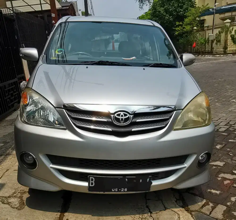 Mobil Avanza 1.5 S 2011