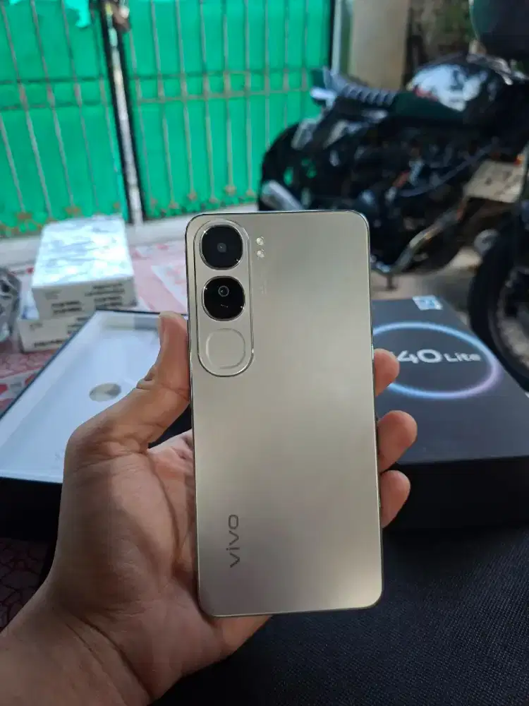 Vivo V40 Lite 8/128gb likenew